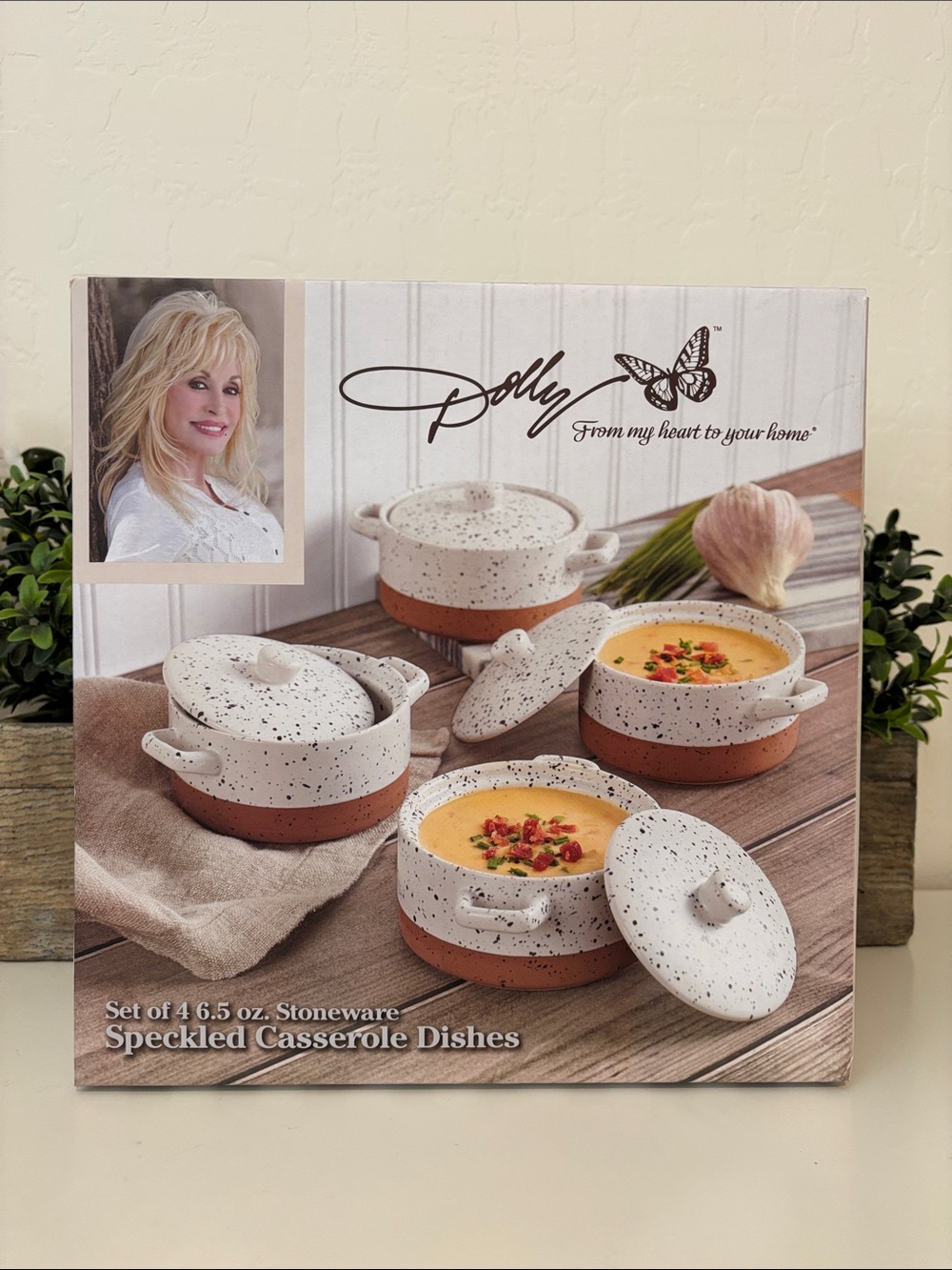 NEW Dolly Parton Speckled Stoneware Casserole Set in White and Brown